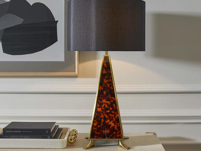 Jonathan Adler – Living room – Constantine table lamp, Trousdale dresser, Fontana tray – Portrait