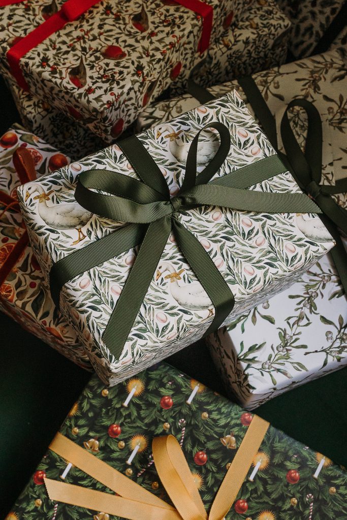 2025.07 Nancy & Betty Christmas