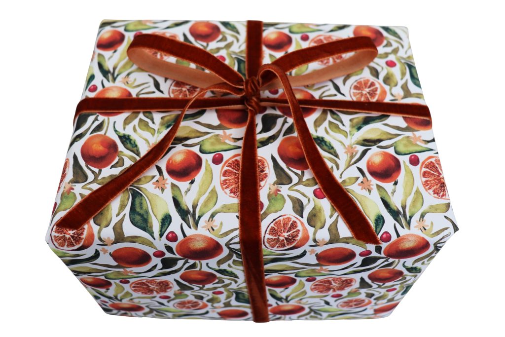 Nancy & Betty - Wrapping paper - Clementine - Portrait (1)